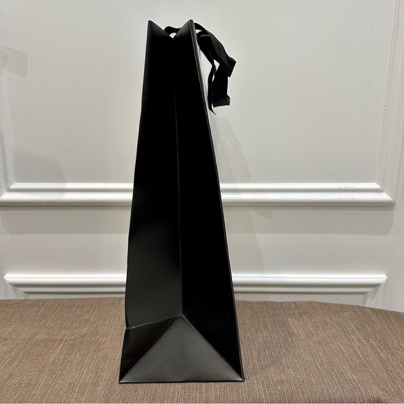 Authentic GUCCI gift box with gift bag and small Gucci envelope - Picture 11 of 13